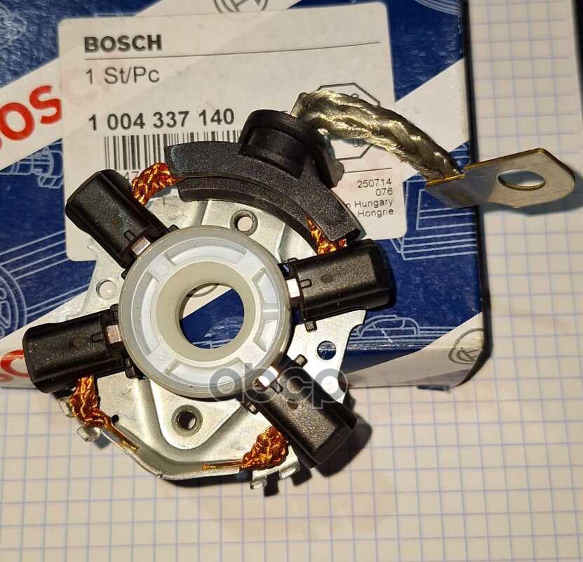 Кронштейн, угольная щетка 1 004 337 140 Bosch арт. 1004337140