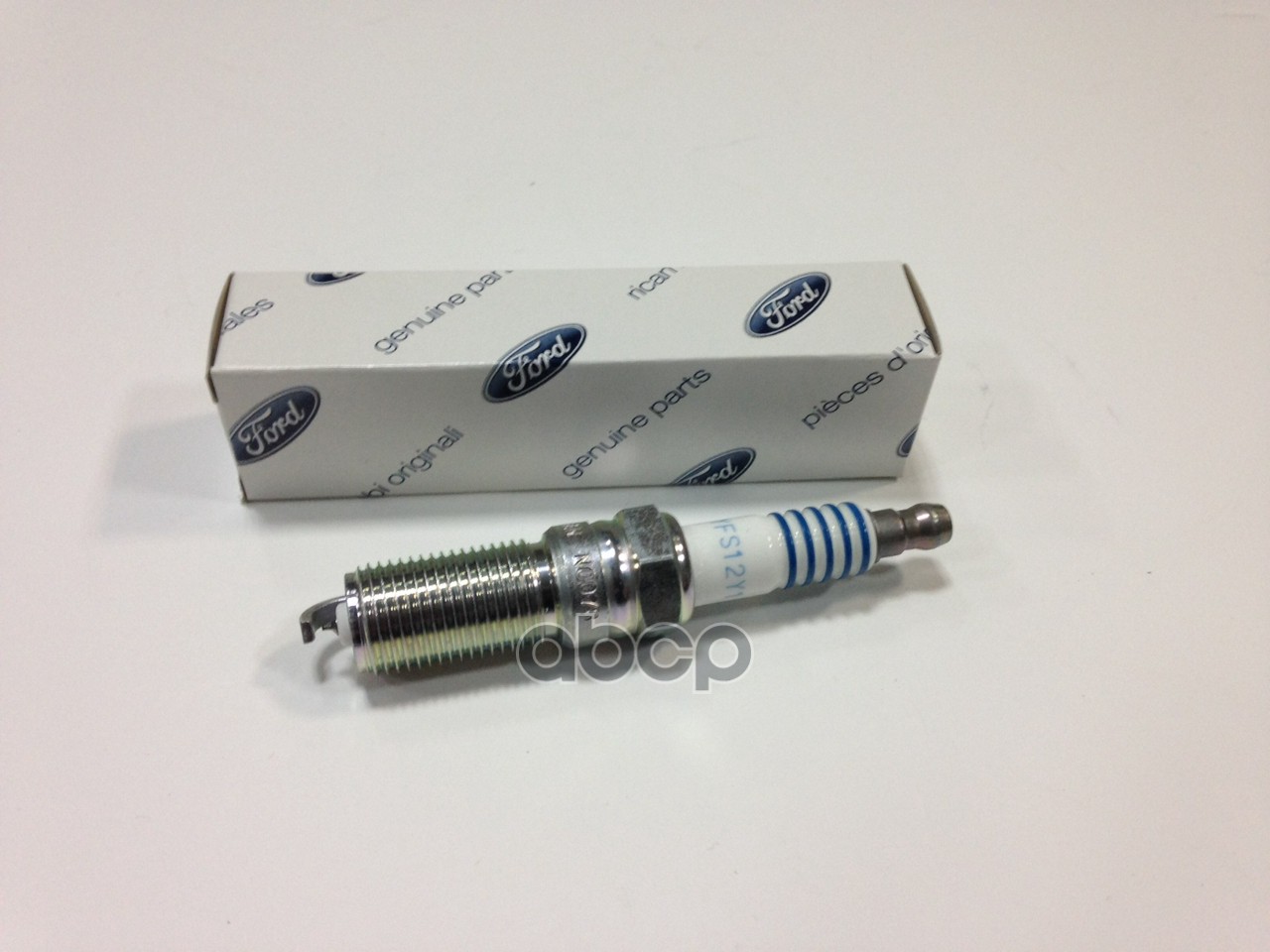 Свеча зажигания FORD 5 115 895 FORD C-Max / Focus III 2.0 5 115 895 FORD арт. 5 115 895