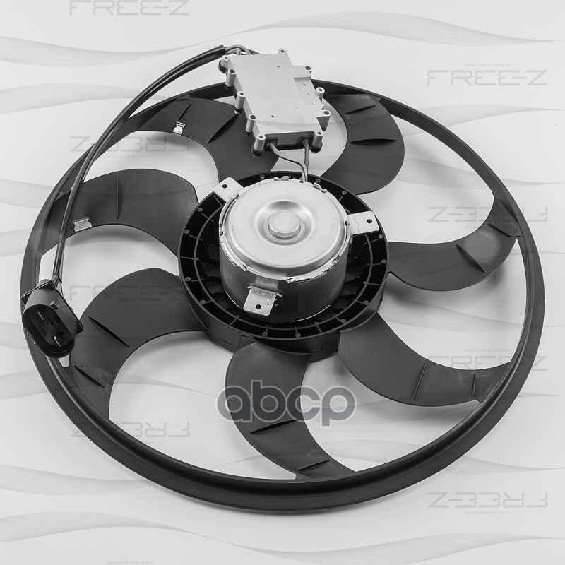 Вентилятор радиатора AUDI Q7 06-PORSCHE Cayenne 02-VW Touareg 02- KM0202 FREE-Z арт. KM0202