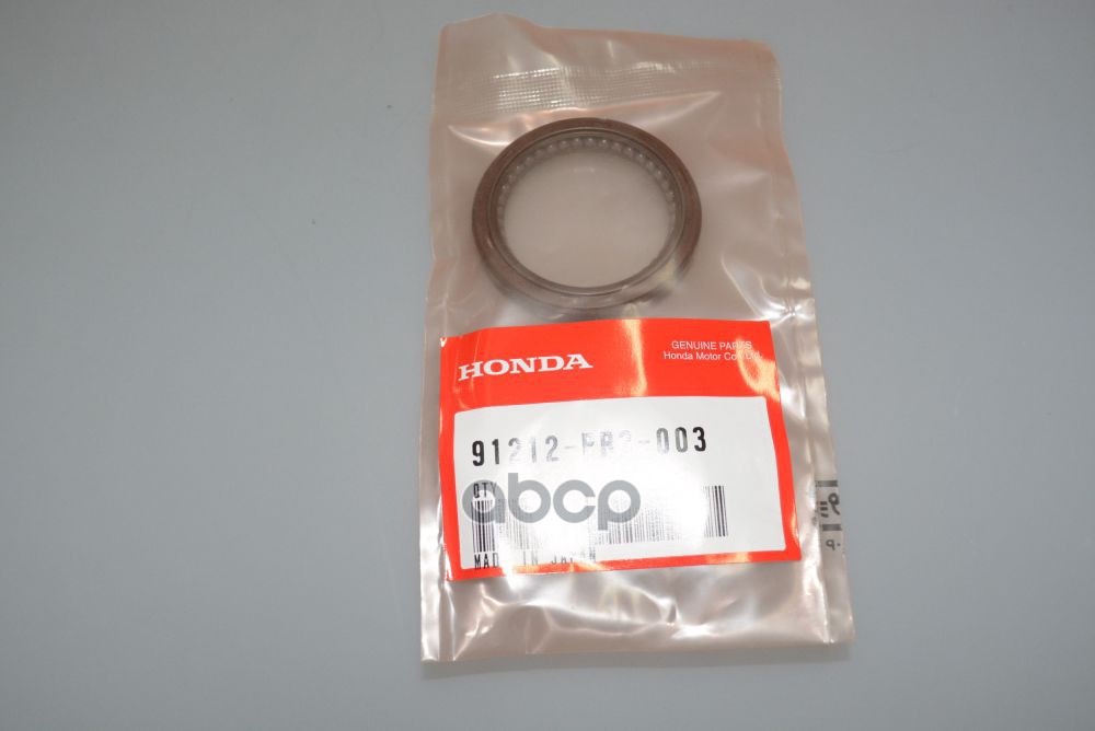 Сальник коленвала передний HONDA арт. 91212PR3003