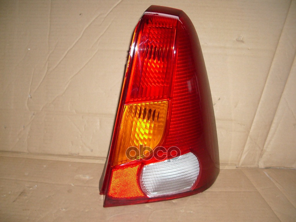 Фонарь задний R RENAULT Logan RENAULT 6001 546 795 RENAULT арт. 6001 546 795
