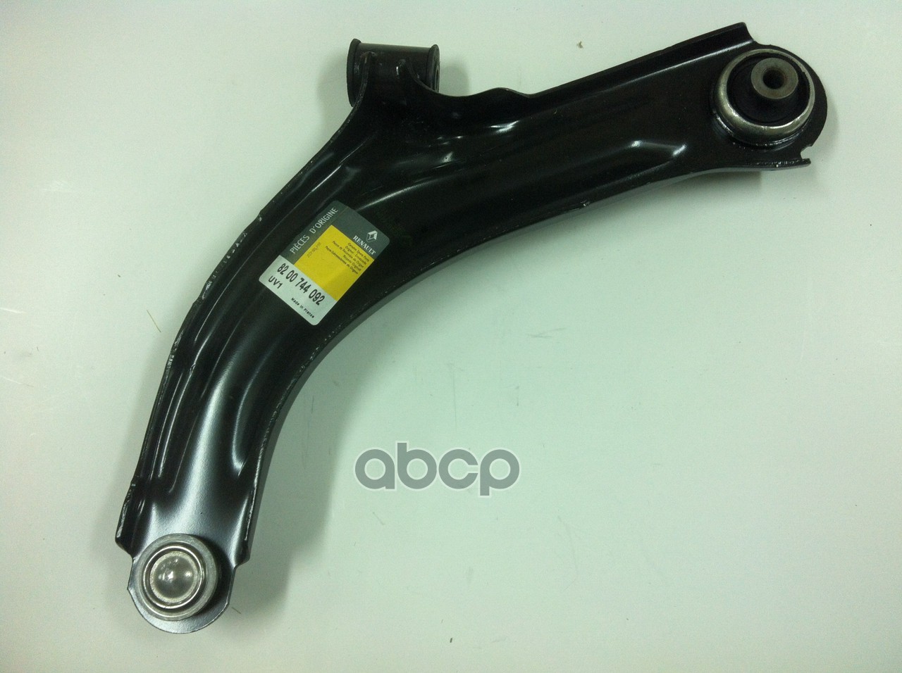 Рычаг Подвески Передний Правый Renault Clio Iii (2005>)/Modus (2004>) RENAULT арт. 8200744092