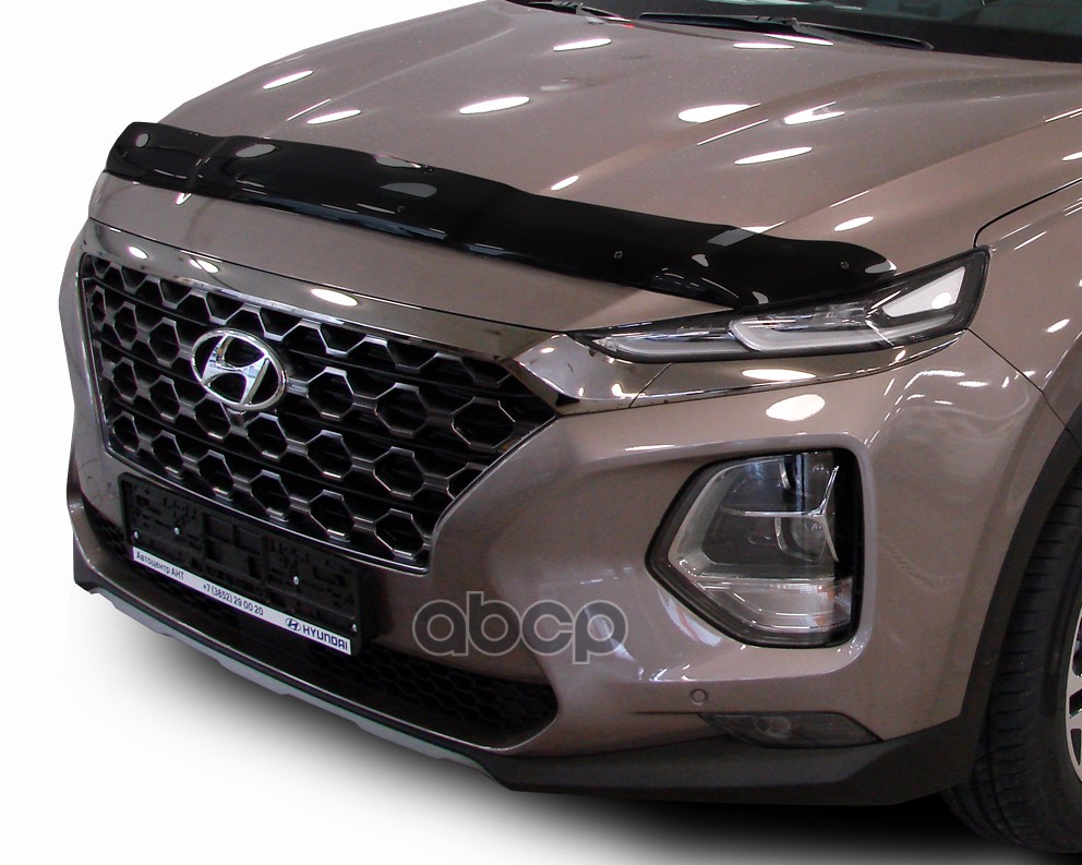 Дефлектор капота темный HYUNDAI SANTA FE 2018- / Хендай Санта Фе SIM арт. NLD.SHYSAN1812