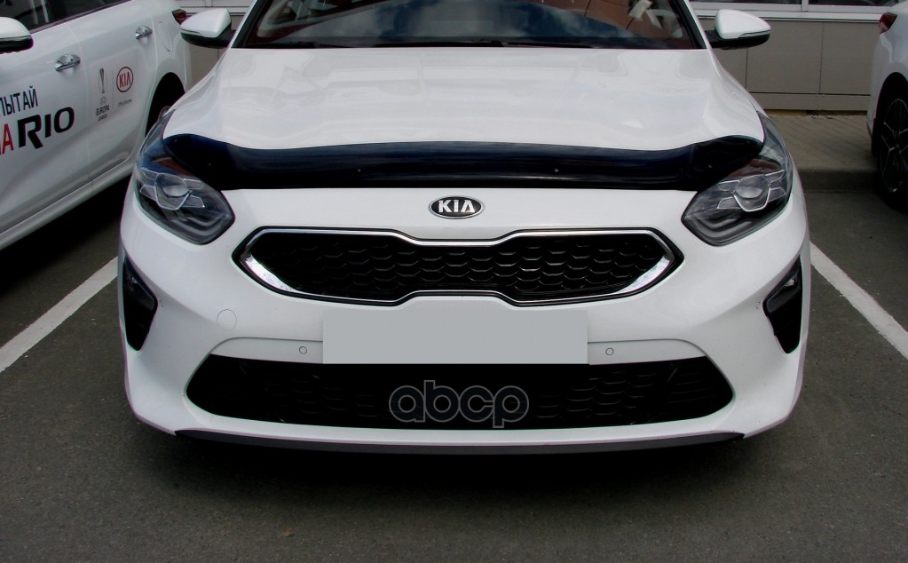 Дефлектор капота KIA Ceed 2018-, темный / Киа Сид SIM арт. NLD.SKICEE1812