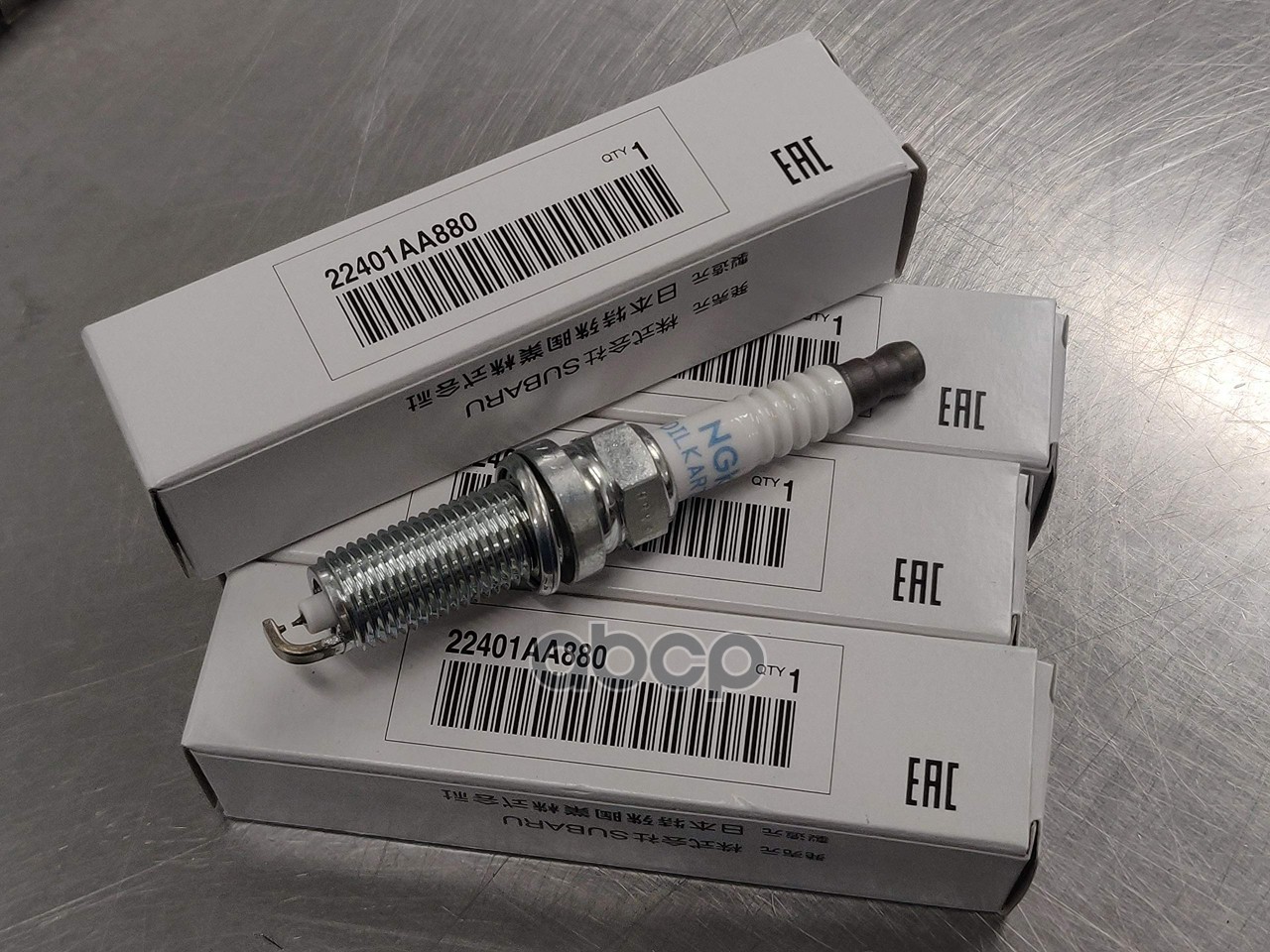Свечи зажигания форестер 18-20 SUBARU арт. 22401AA880