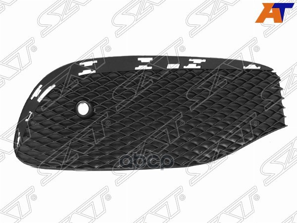 Решетка в бампер Mercedes-Benz E-Class 16-20 (Справа/ Под сонары(парктроники)) Sat арт. ST-MD12-000G-1