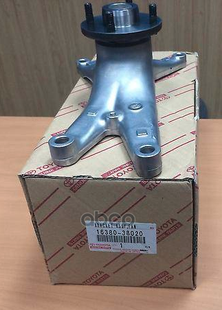 Кронштейн вискомуфты TOYOTA LAND CRUISER 200/GX460 12- 1UR TOYOTA арт. 1638038020