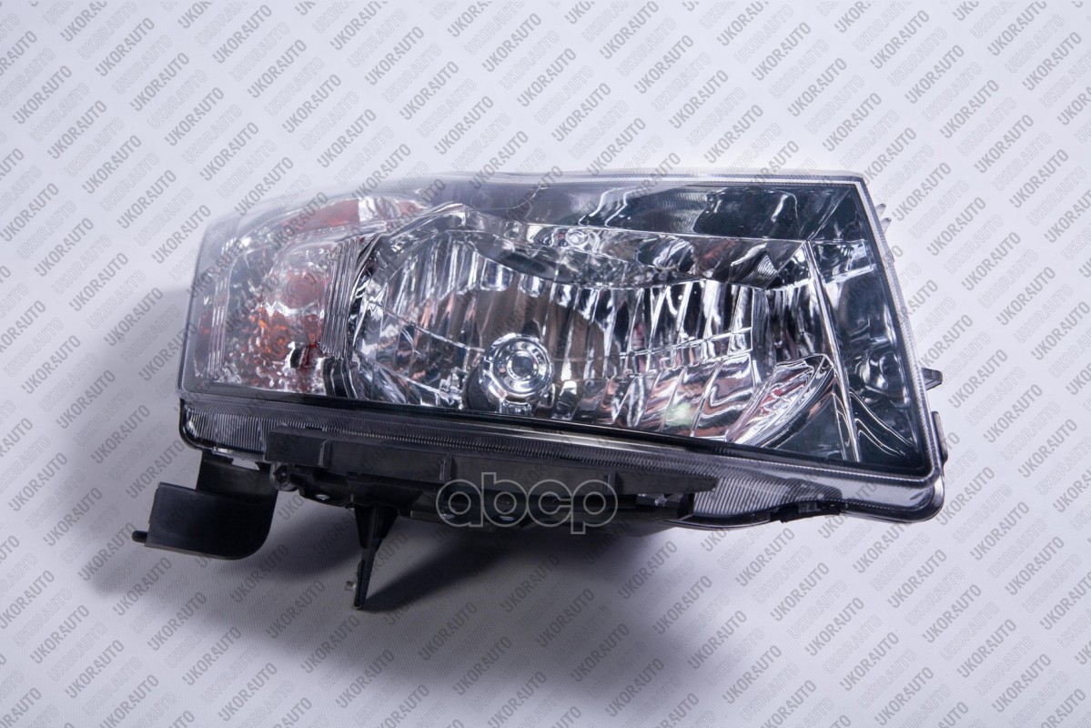 Фара Правая Ukor Auto арт. U0521048R