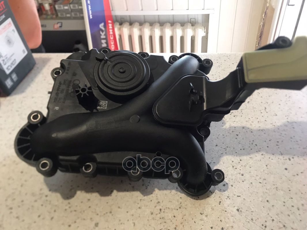 Маслоотделитель VAG арт. 06E103547R